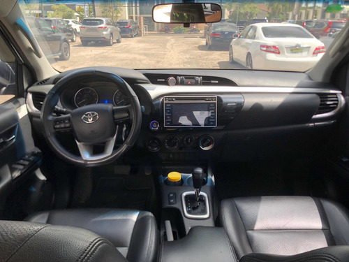 Imagen 8 de 8 de Toyota Hilux 2.4