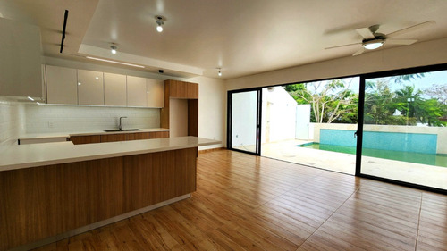 Townhouse For Sale In Perla Marina (sosúa - Cabarete)