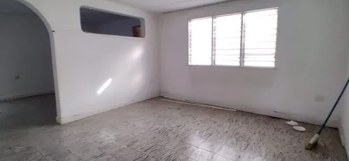 Casa Comercial Muy Amplia Con Excelente Ubicación Cod. 56105