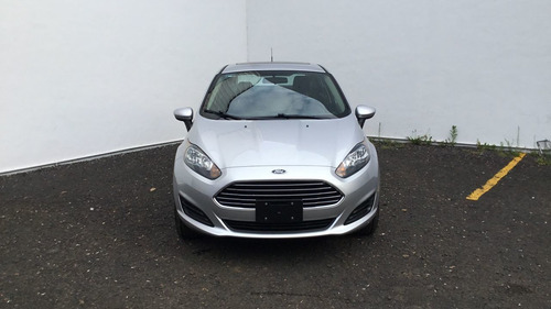 Imagen 4 de 15 de Ford Fiesta 4 Puertas