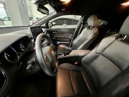 Imagen 12 de 25 de Toyota C-hr Híbrido 1.8 Ecvt Hv Automática 2020