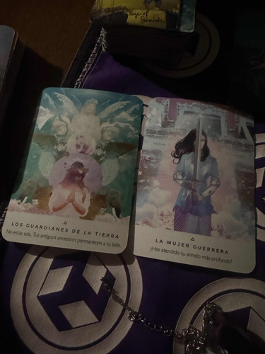 Lectura De Tarot, Y Oráculos