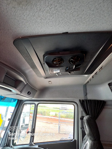 Imagem 11 de 12 de Mercedes Benz Atron 1635