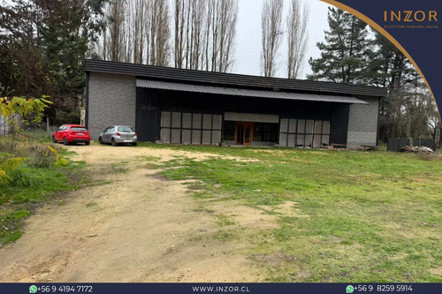 Gran Local Comercial En Arriendo