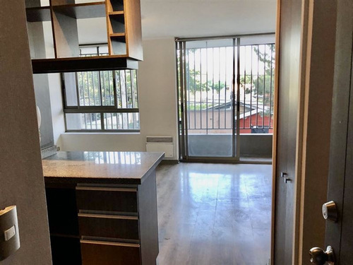 Departamento Estudio Con Bodega En Venta De 1 Dorm. En E.c.