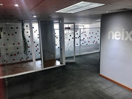 Anzures, Oficina 246m2 Completamente Acondicionad, 6 Amplios Privados, Sala De Juntas, Amplias Áreas Abiertas De Trabajo, 2 Estacionamientos, 3 Baños, Área De Cocina. Excelente Ubicación, Muy Cerca D