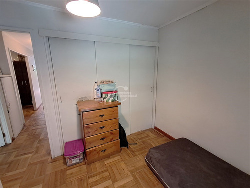 Casa En Venta 4 Dorm. 3 B En Macul (a 1 Cuadra De Vic. Mac)