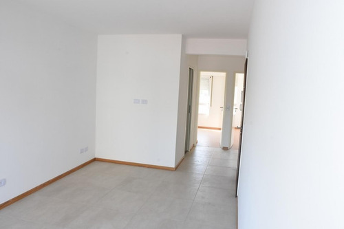 Imagen 3 de 16 de Moderno Semipiso 2 Ambientes A Estrenar En Centro De Caseros