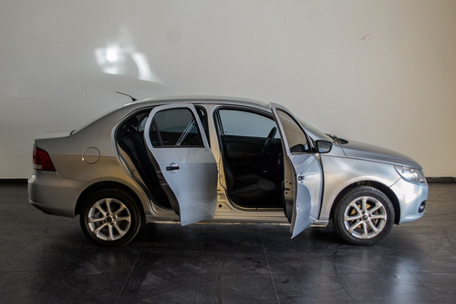 Imagen 11 de 25 de Volkswagen Voyage 1.6 Highline Imotion