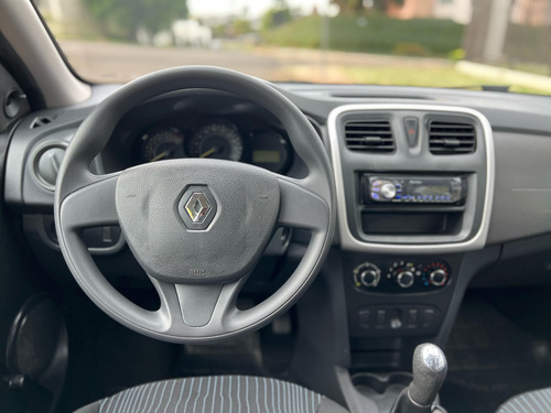 Renault Sandero 1.0 AUTHENTIQUE 16V FLEX 4P MANUAL