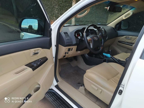 Imagem 5 de 10 de Toyota Sw4 2014 3.0 Srv 7l 4x4 Aut. 5p
