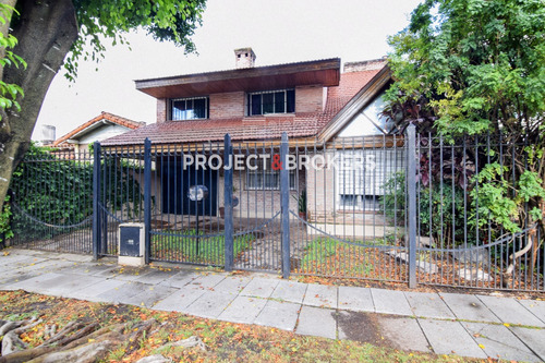 Hermosa Casa En Venta En Castelar Norte