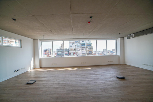 Alquiler Oficina 100m2 En Cabildo Park - Divisiones Blindex Open Space.