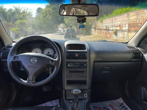 Chevrolet Astra 2.0 Advantage Flex Power Aut. 5p 121 hp