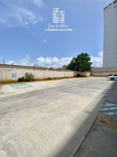 En Venta Hotel Frente Al Mar, Ideal Para Remodelar Y Modernizar
