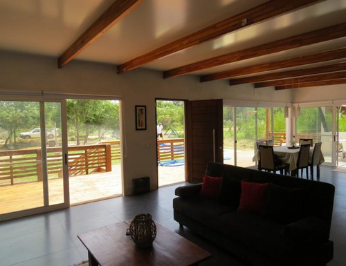 Vendo Casa Con Piscina, 200 Mts De La Playa, Ocean Park- Ref: 34