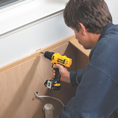 Dewalt Dck211s2 De 12 Voltios Máximos Taladro / Conductor /