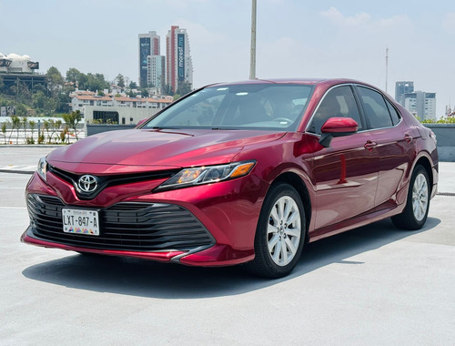 Toyota Camry 2.5 Le At