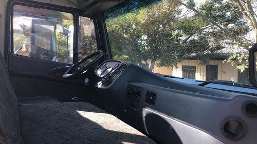 Imagem 14 de 24 de Mercedes Bens 1318
