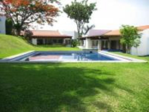 Casa En Colinas De Santa Fe Xochitepec Morelos Gbg**