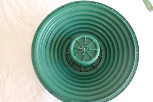 Navidad Base Para Pino Plastica 54 Cmts Diametro (Usado)
