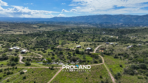 Lote Con Escritura - Club De Campo Los Tres Arroyos - La Falda - Córdoba