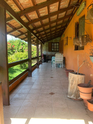 Casa En Excelente Ubicación !!!
