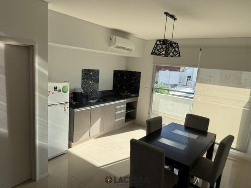 Depto 1 Amb. Con Balcón. Edificio Con Terraza, Piscina Y Seguridad 24 Hs