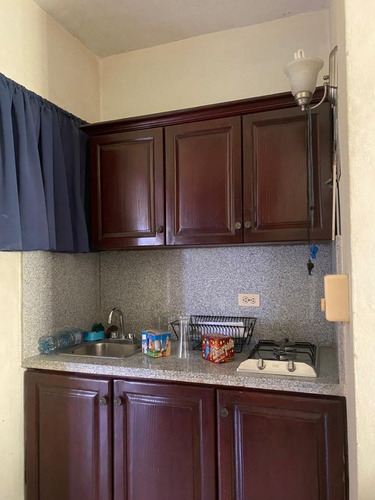 Alquiler Apartamento Estudio Amueblado En La Zona Colonial, Santo Domingo