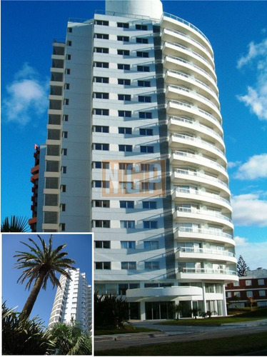 Imagen 11 de 21 de Av Chiverta Piso Alto Gran Vista Al Mar Venta