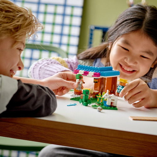 Imagen 3 de 6 de Lego Minecraft Tienda Pateleria The Bakery Aldea + Aldeano