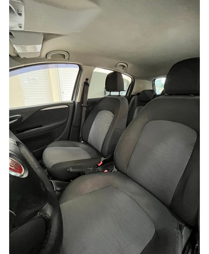 Fiat Punto 1.6 ESSENCE 16V FLEX 4P AUTOMATIZADO