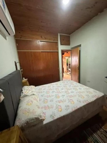 Casa En Venta - 2 Dormitorios 1 Baño - 250mts2 - Temperley