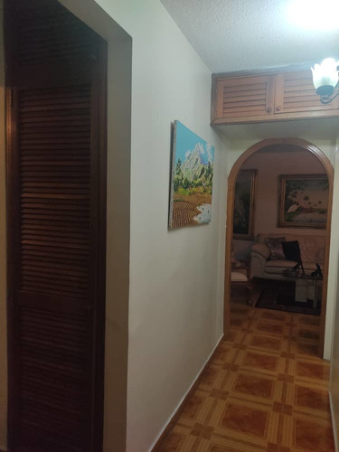Imagen 7 de 14 de Apartamento Planta Baja Residencias la Quinta De 106m2 Los Teques