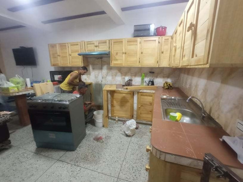 Imagen 3 de 5 de Servicio De Carpinteria, Profesionales, Muebles, Locales