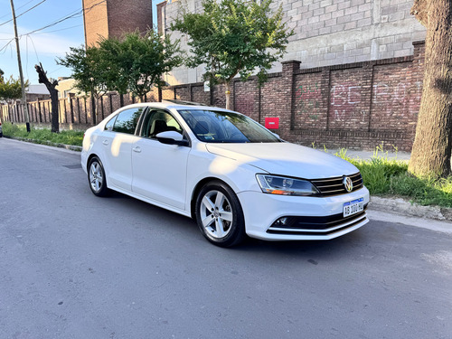 Volkswagen Vento 1.4 Comfortline 150cv At