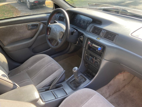 Imagen 12 de 15 de Toyota Camry Le