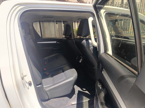 Toyota Hilux 2.8 SRV 4X4 CD 16V DIESEL 4P AUTOMÁTICO