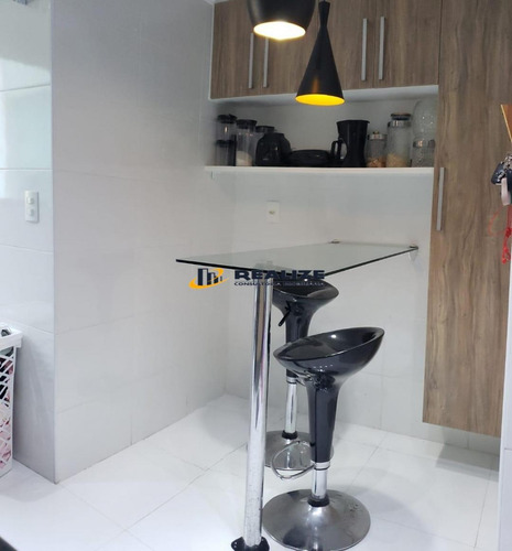 Imagem 7 de 15 de Apartamento No Flamboyant Com 2 Quartos E 1 Suíte Todo Em Porcelanato - 876