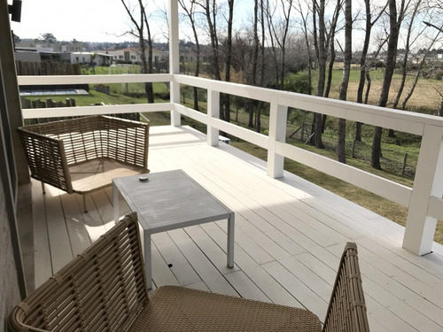 Imagen 20 de 30 de Venta Casa De 3 Dormitorios 4 Banos Vinedos De La Tahona Piscina