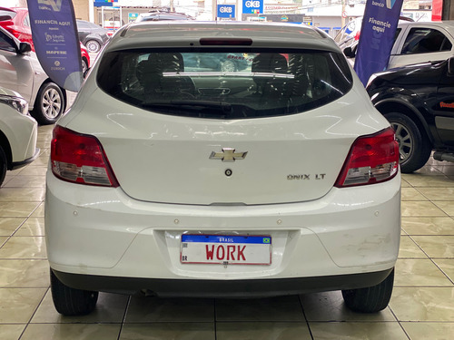 Chevrolet Onix 1.0 Lt 5p