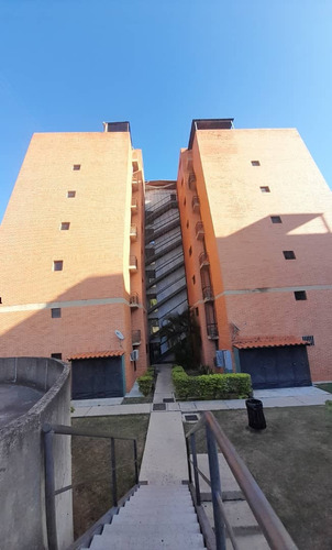 Karina Acosta Vende Apartamento En Residencias Lomas De Mañongo Pla-1678