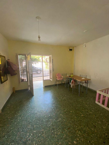 Ph En Venta De 3 Ambientes En Villa De Mayo