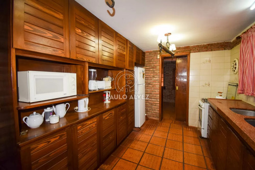 Casa En Alquiler Temporal En Piriápolis, Ideal Para Disfrutar En Vacaciones, Tres Dormitorios, Baño. A Metro Del Mar