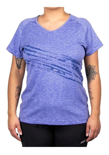 Remera Deportiva Avia Mujer Estampado Diagonal