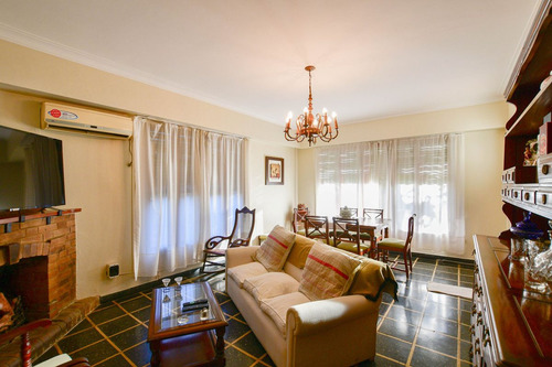 Casa Venta City Bell 3 Dormitorios Pileta Quincho