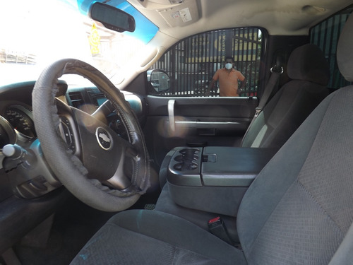 Imagen 7 de 10 de Chevrolet Silverado Lt 4x4