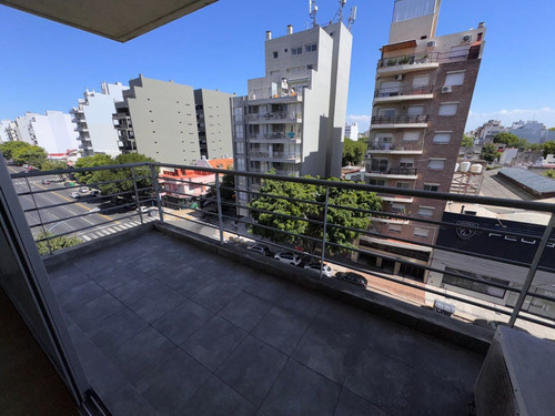 Colegiales Departamento Balcon Al Frente Cochera