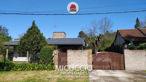 Quinta En Alquiler Temporal, Modigliani 1526, B° El Cazador