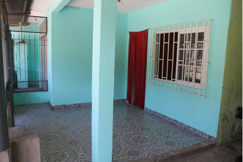 Venta Casa 5 Amb. Con Quincho Y Local